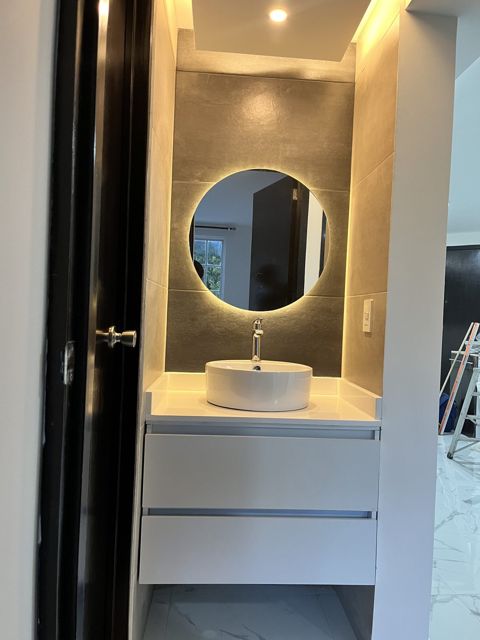 Mueble de baño con espejo
